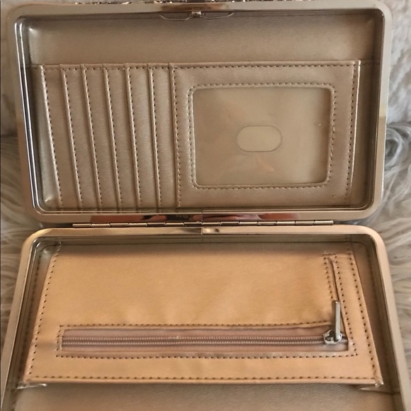 2 adorable clutches - Picture 4 of 4